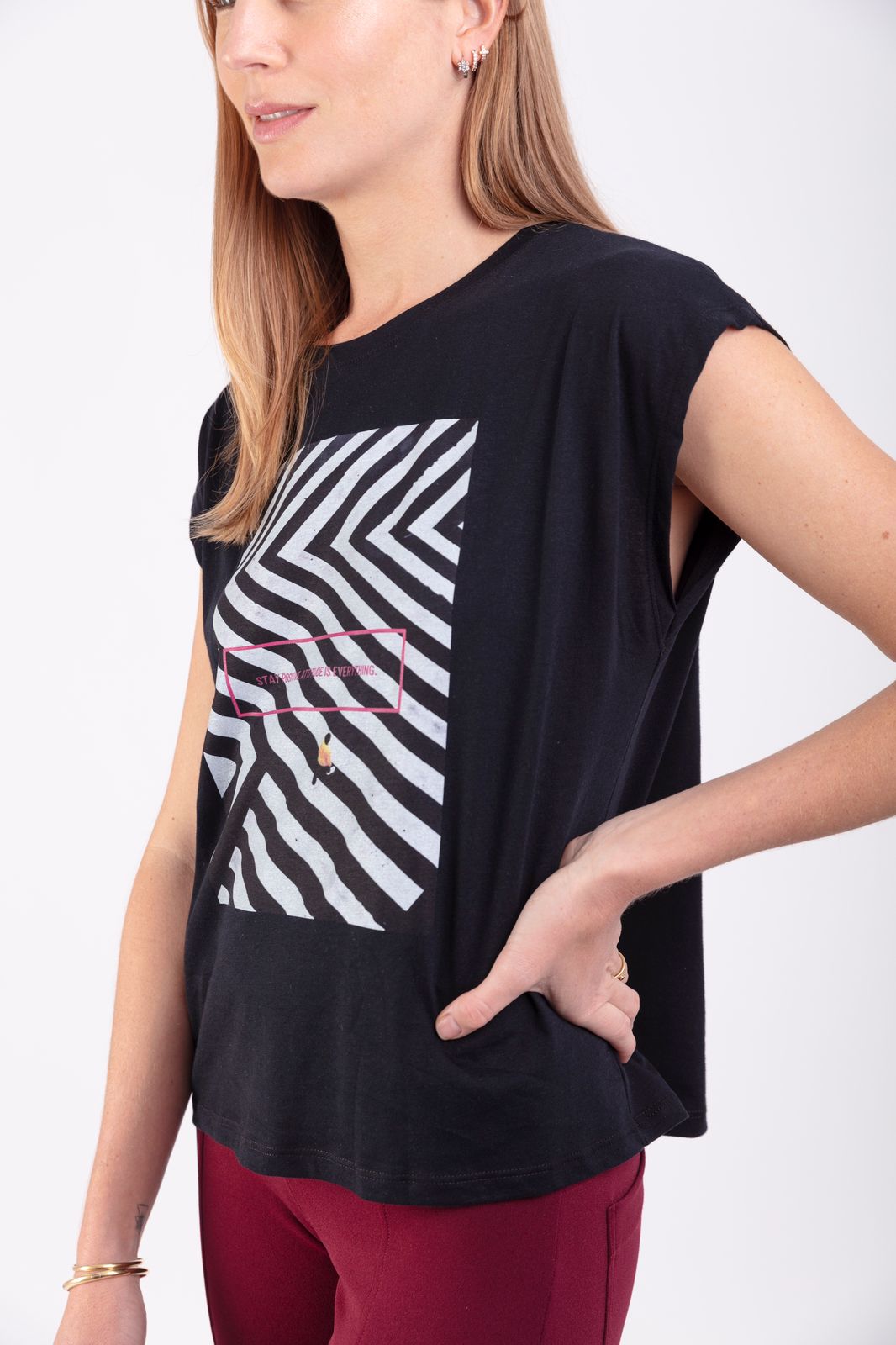 T-SHIRT BLACK STREET