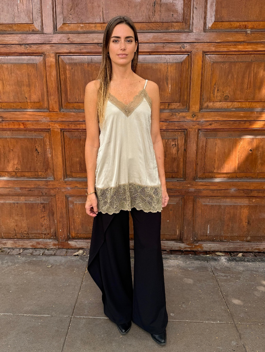 AMELIE LACE CAMI- VANILLA MIST