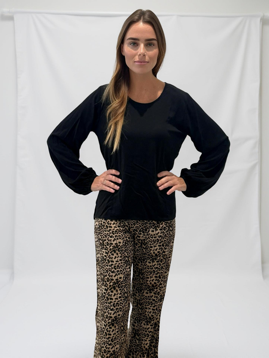 BASIC CHALICE BLOUSE BLACK